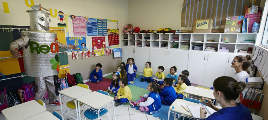 Projeto de Educação Ambiental do ReÓleo  atinge a marca de 300 palestras realizadas