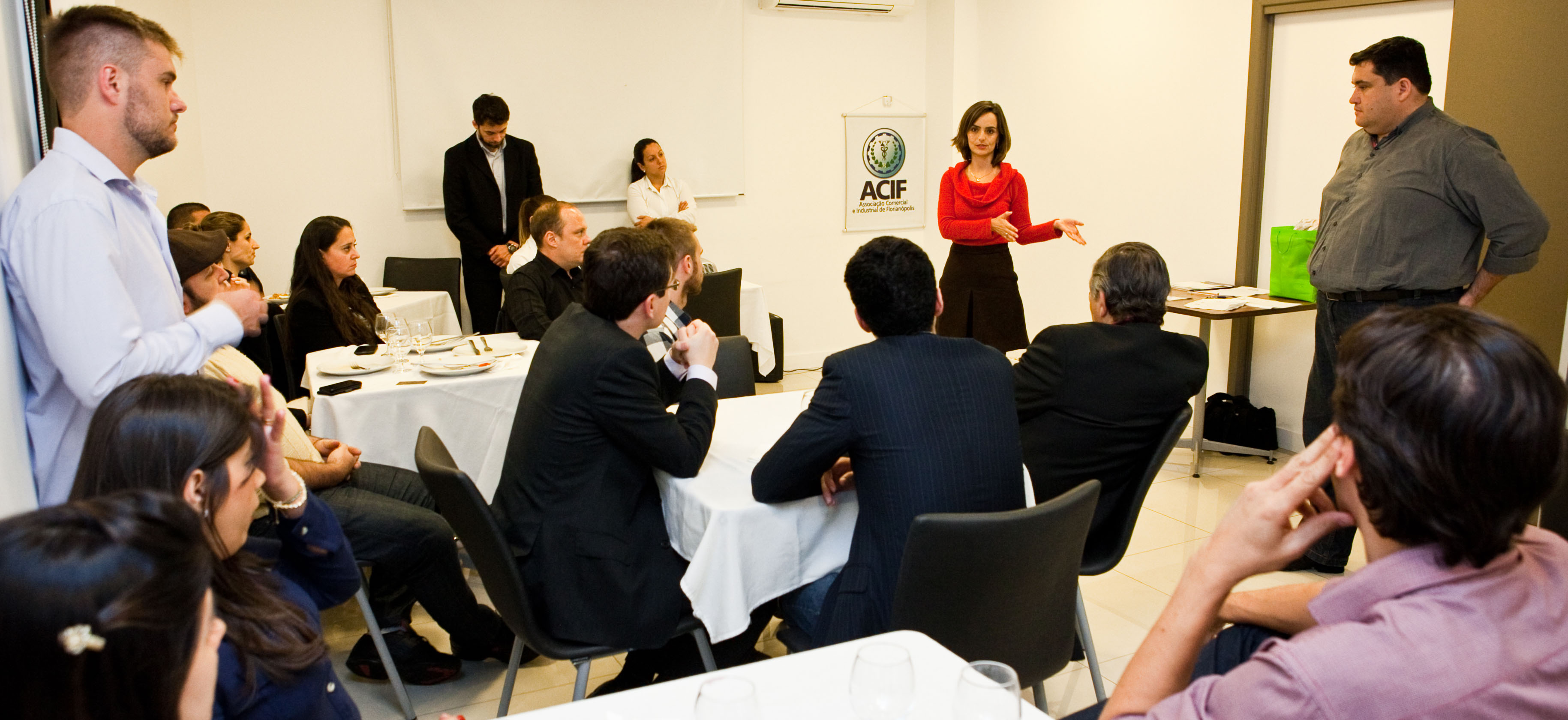 Regional Continental e Núcleo da Mulher Empresária realizarão encontro de relacionamento