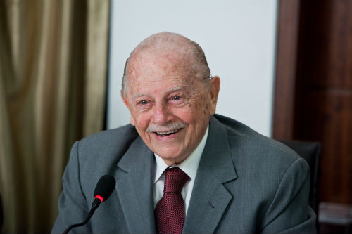 Ex-presidente da ACIF Ody Varella comemora 95 anos de vida