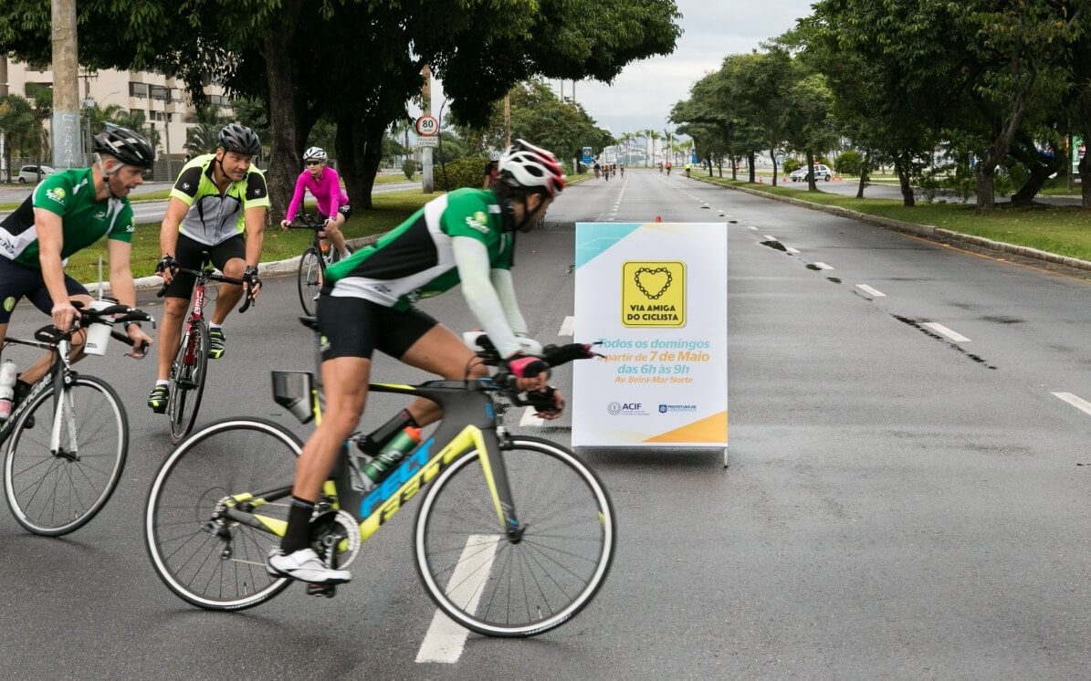 Via Amiga do Ciclista abre vaquinha para manutenção da via na Beira Mar Norte